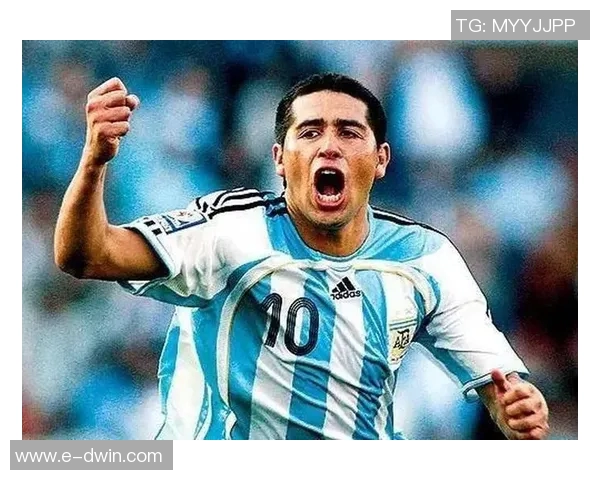 足球明星外号孤狼背后的故事与他在绿茵场上的孤独奋斗历程